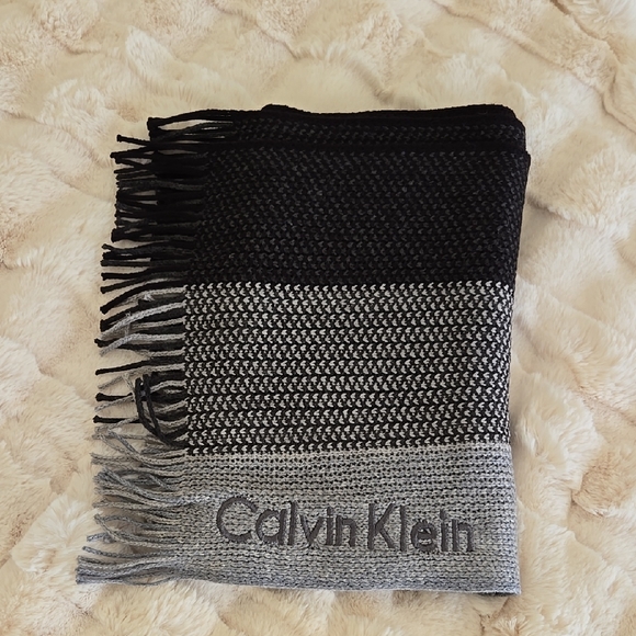 Calvin Klein Black and Gray Men's Scarf - Picture 1 of 3